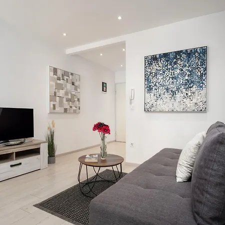 Silver Luxury Apartman Póla